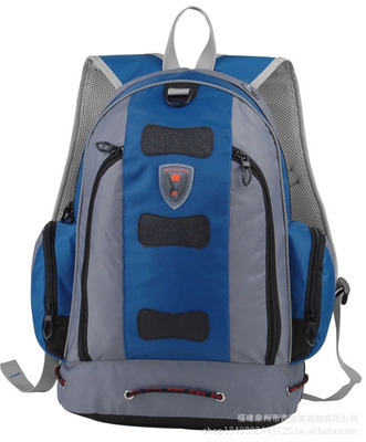 泉州吉誉荣箱包 专业定制各类时尚旅行包、背包与拉杆包